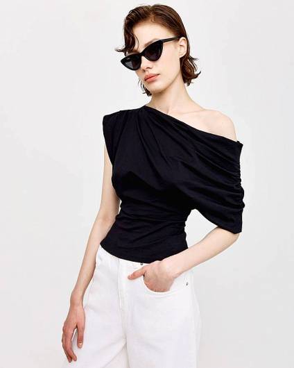 ACCESS - Γυναικεία μπλούζα ντραπέ με σούρες 43-2142 BLACK