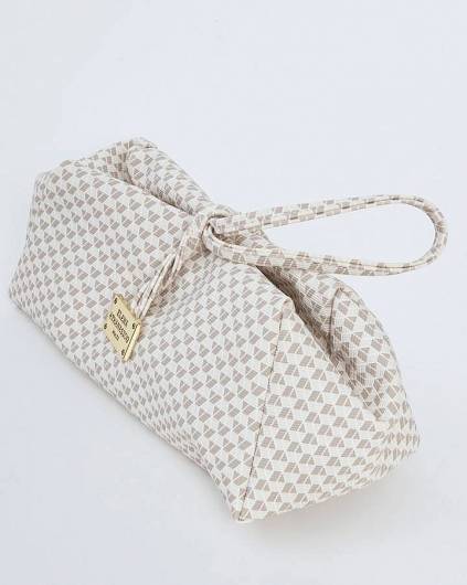 ELENA ATHANASIOU - Cube Lunchbag White